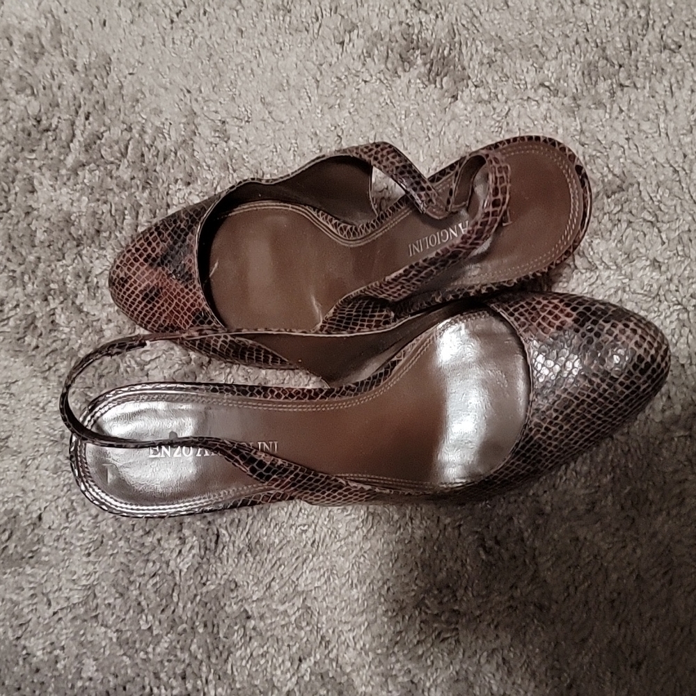 Enzo Angiolini snake embossed slingback